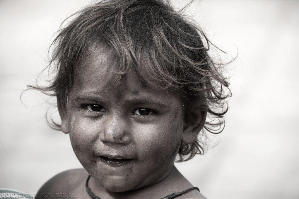 Indian Child (Madhya Pradesh) [ © R.V. Bulck ]